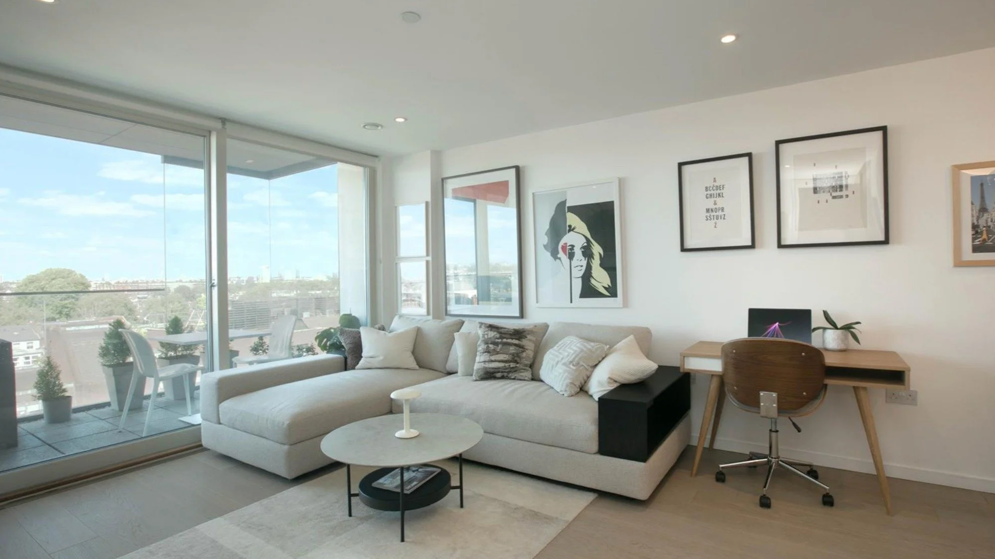 Client Offer Accepted! 🎉

Delighted for our oversees investor clients who have had an offer accepted on a beautifully designed apartment on the 5th floor of a wonderful development. 

A great result for our client and a fantastic next step in securi