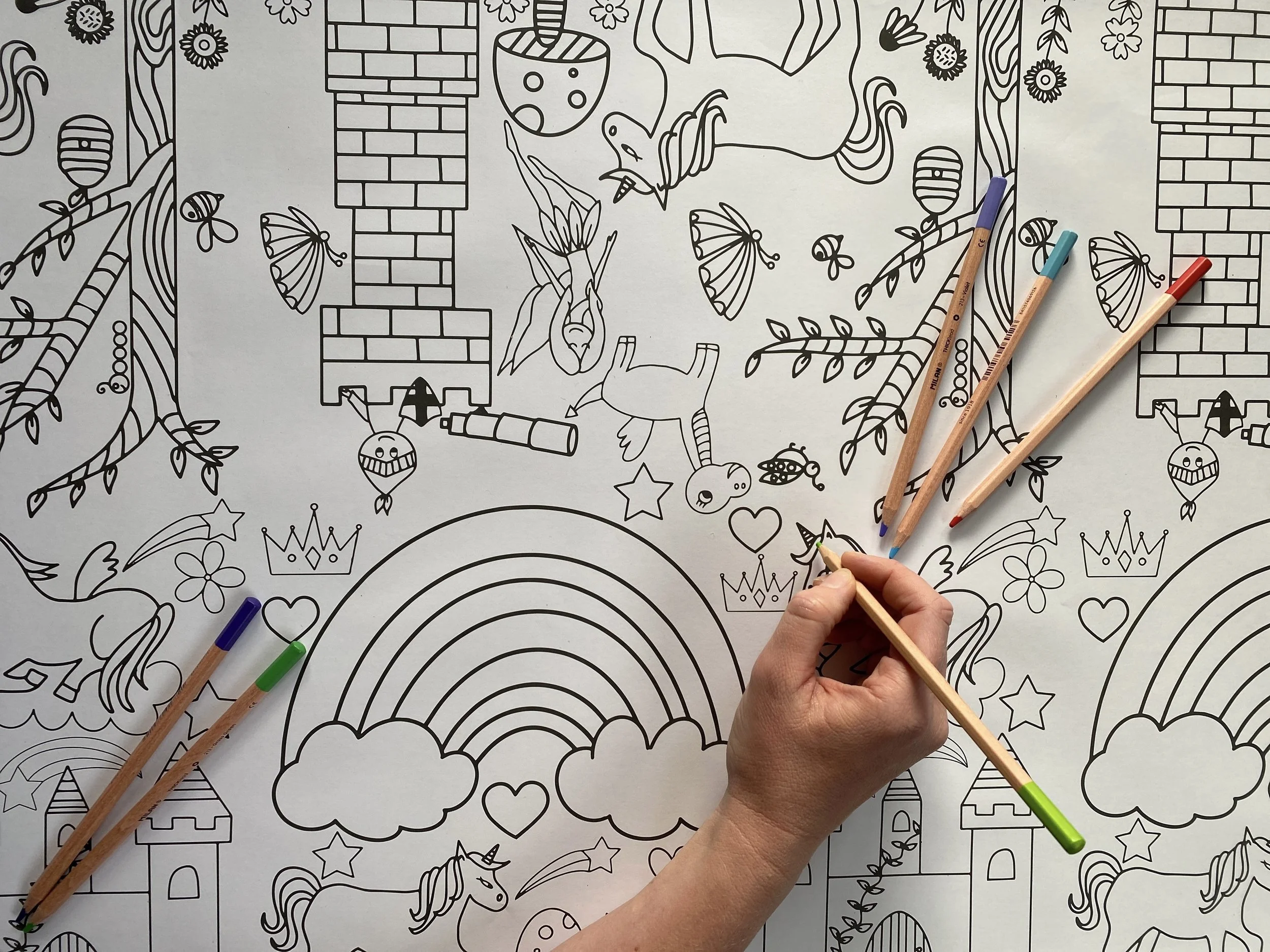 Colouring-in fun for all. Roll out metres of these fun images and get colouring in. Unicorns