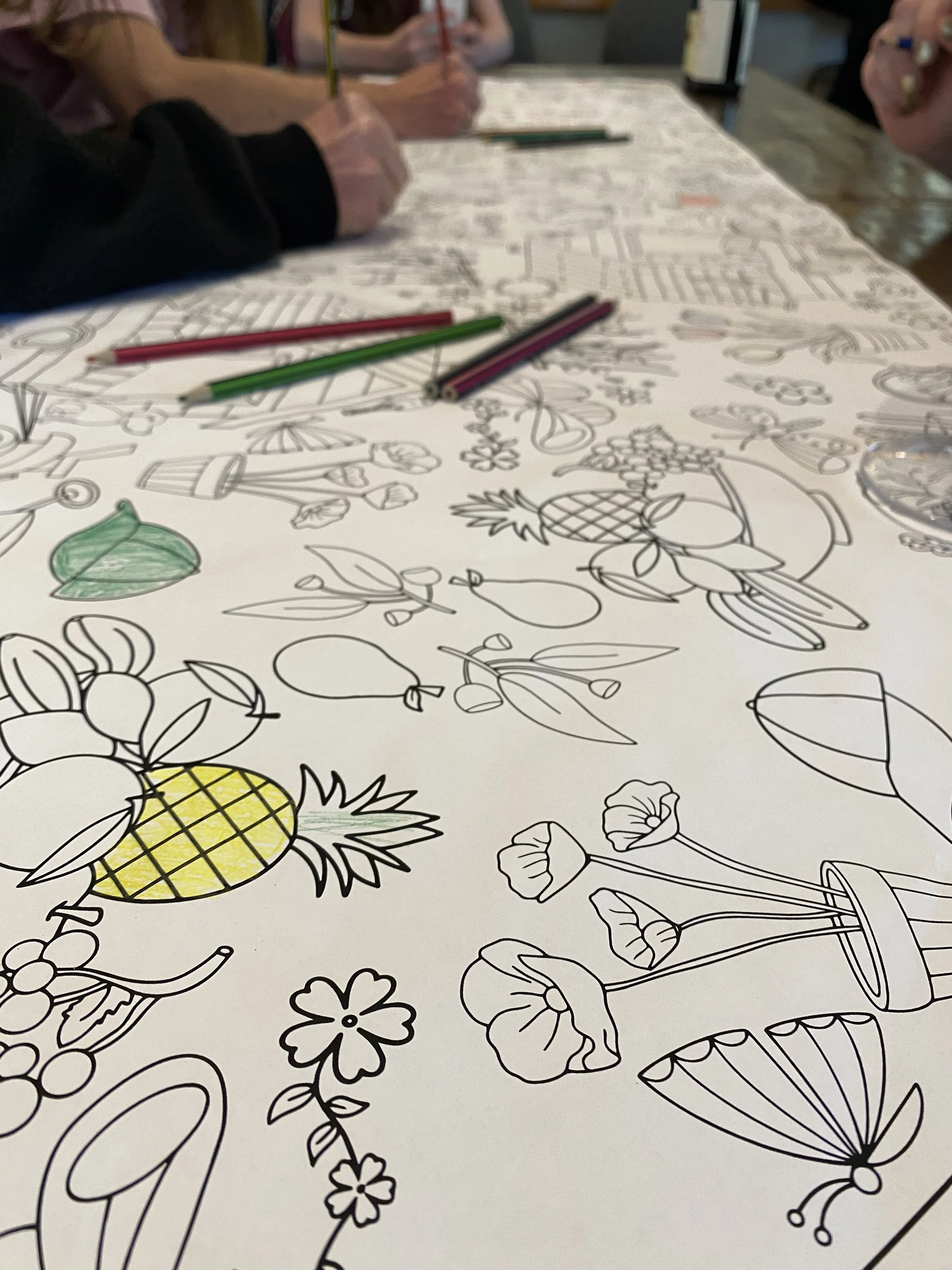 Spring colouring in roll. Fun for all