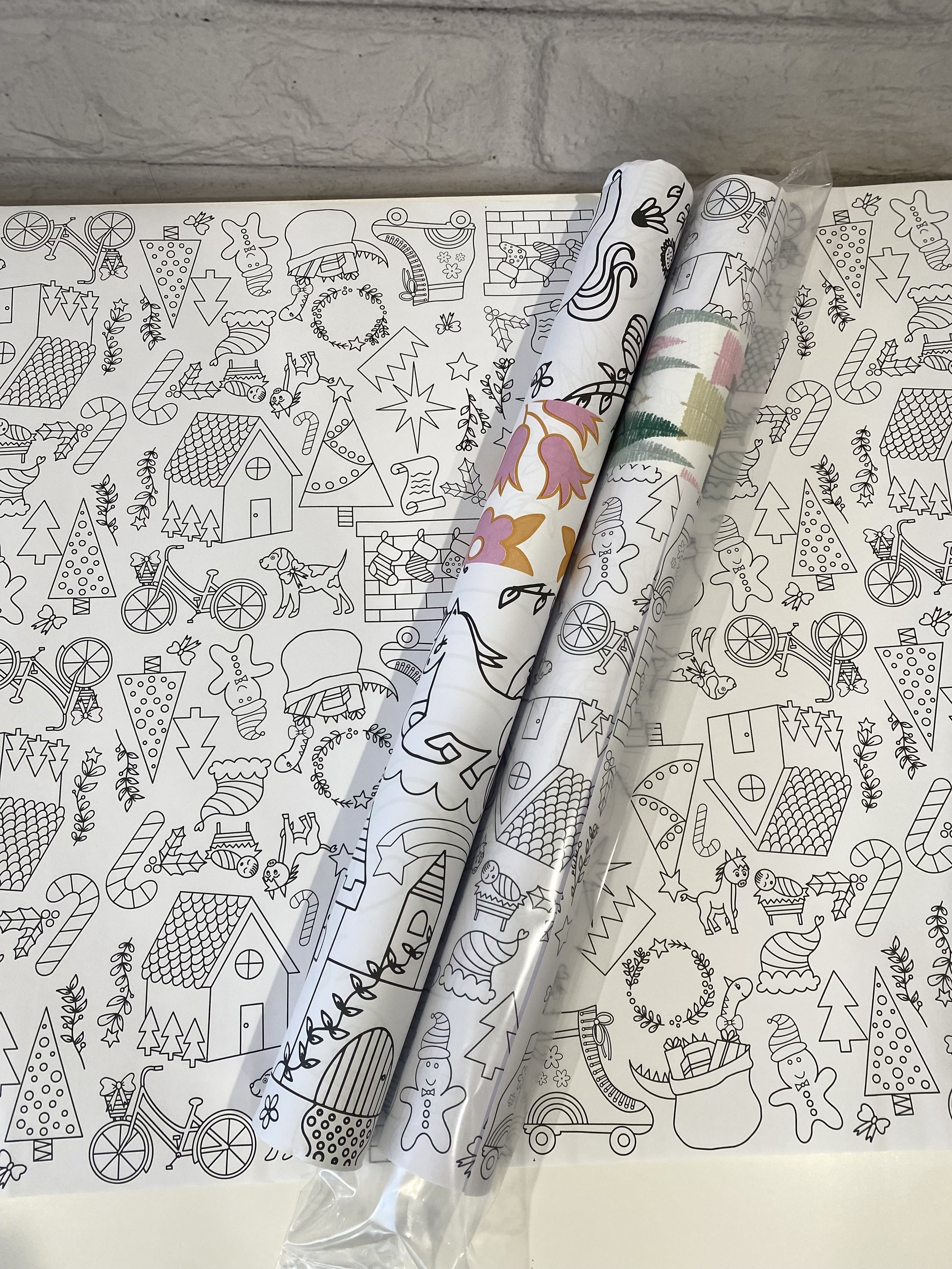 Colouring in fun for all. Christmas and unicorn colouring in rolls (Copy)