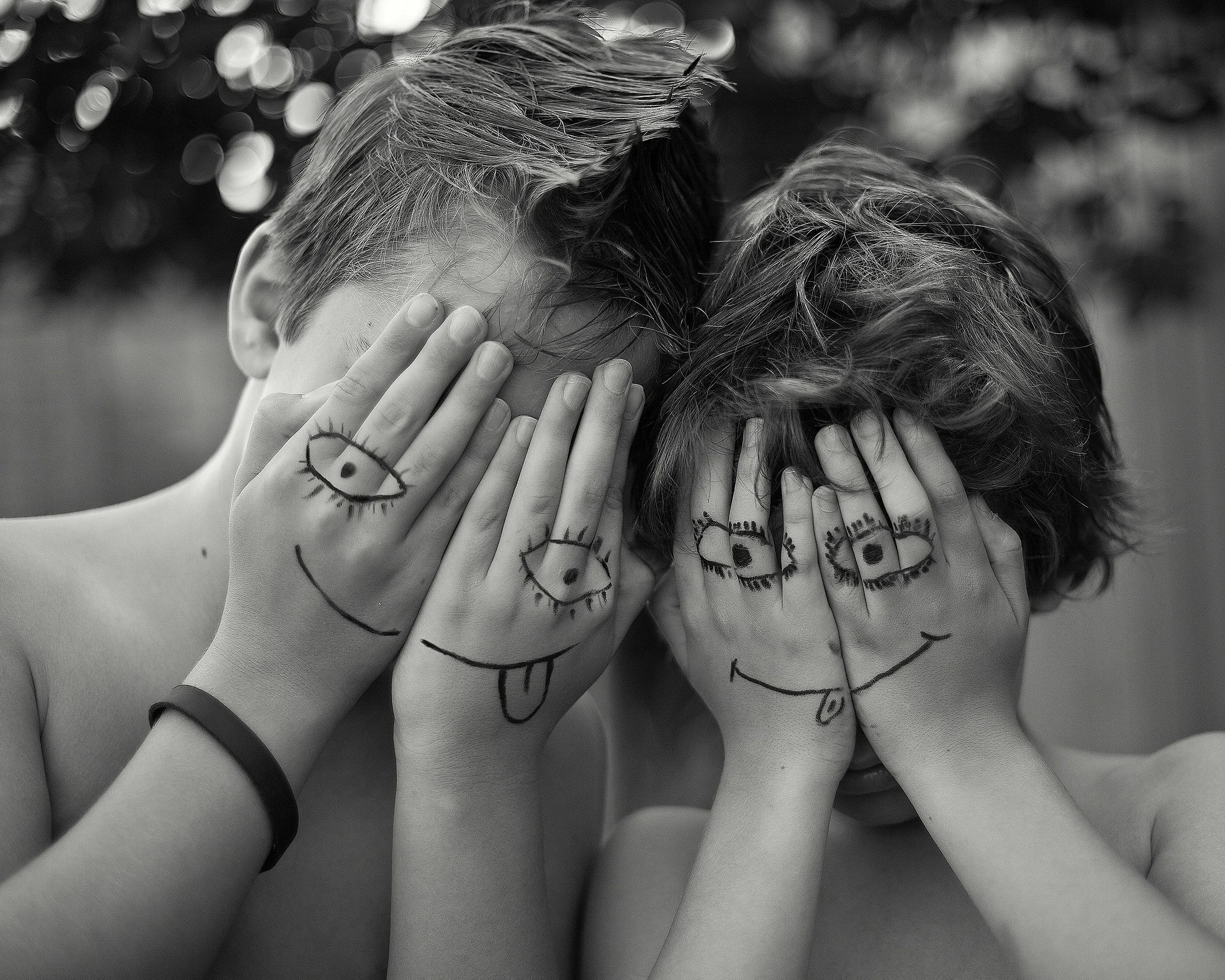 Overparenting in Real Life, Underparenting Online: The Great Modern Parenting Paradox