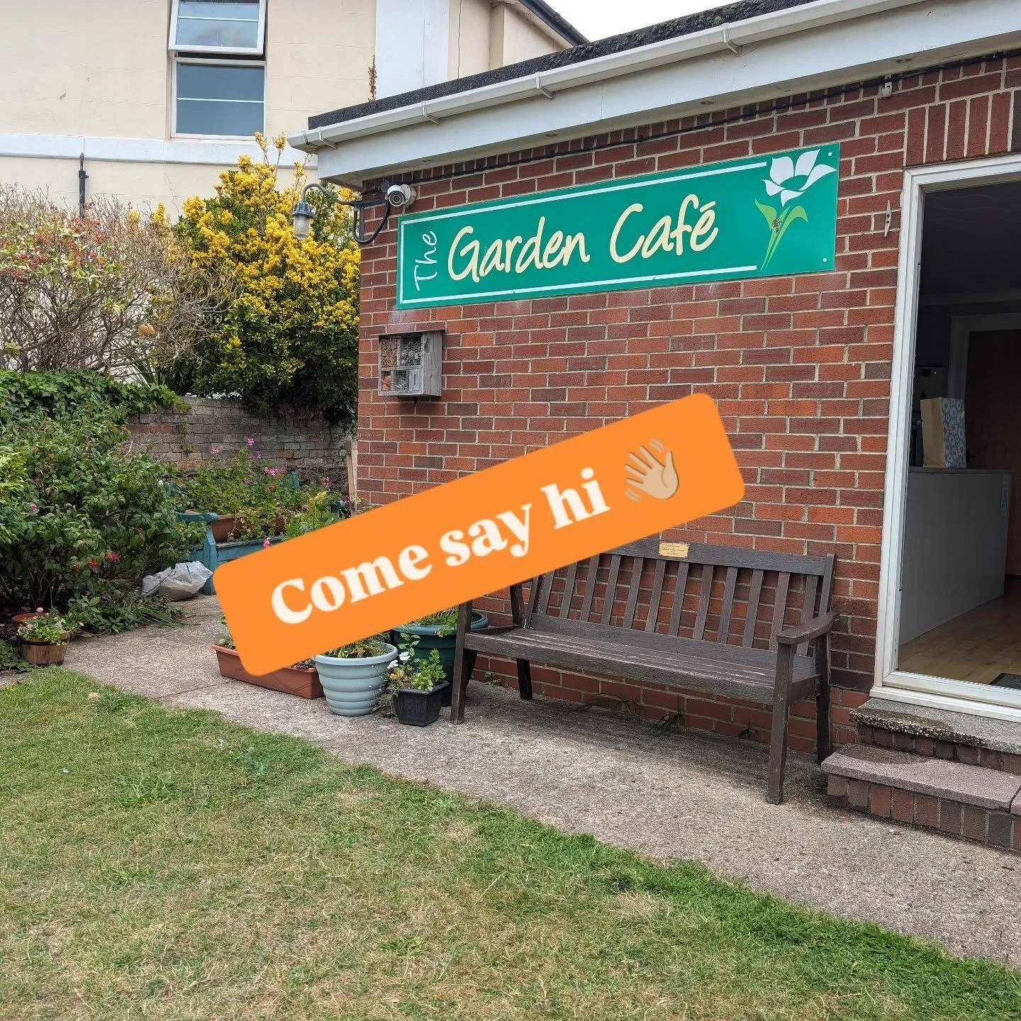 We hadn't realised that Eventbrite was down yesterday with the AWS system! 
There's still some space on our session this afternoon if you're looking for something to do.
We've got a lovely group coming in - some familiar faces, some new faces. Expe