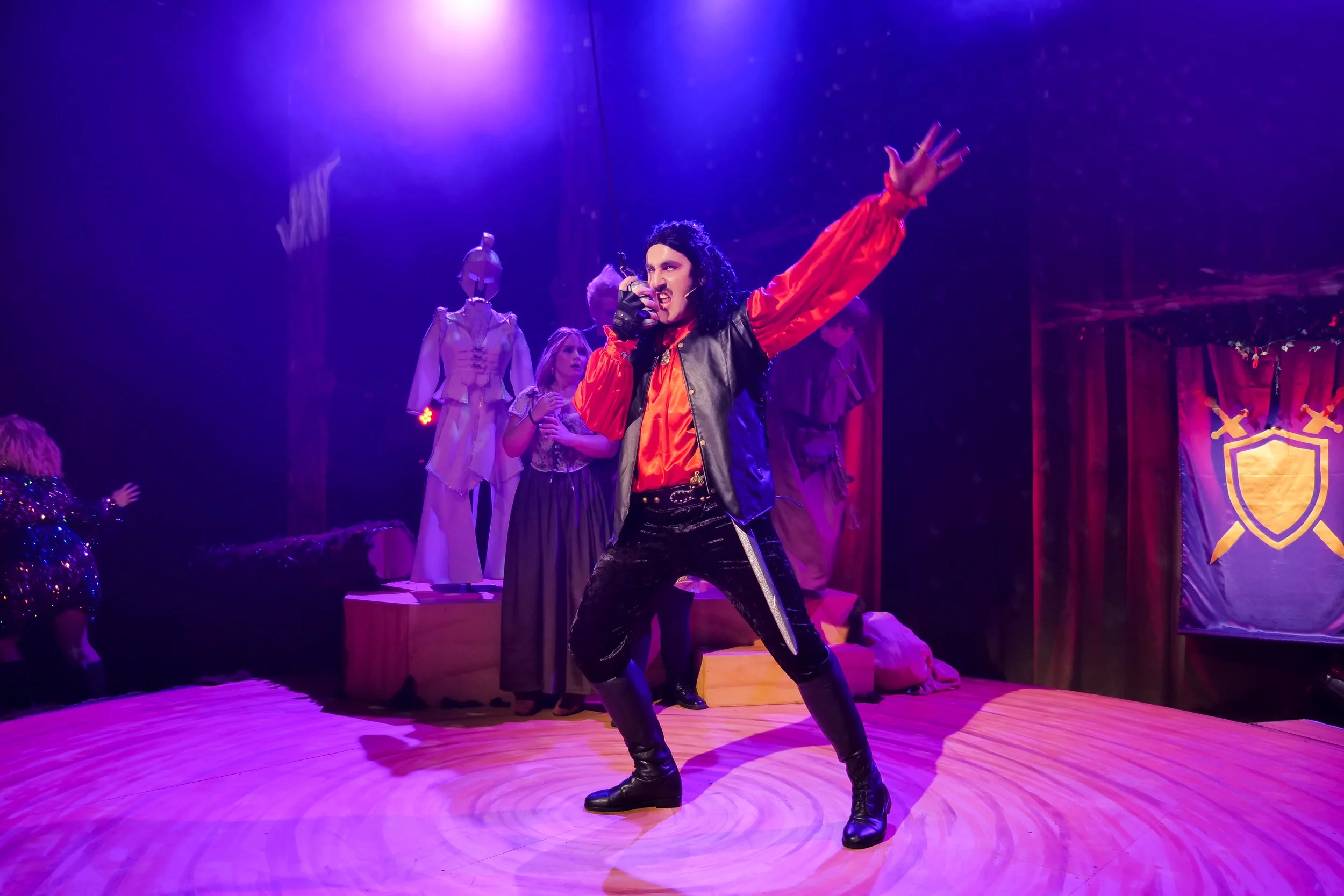 Robin Hood The Pantomime_Maeve O’Connell_-137.jpg