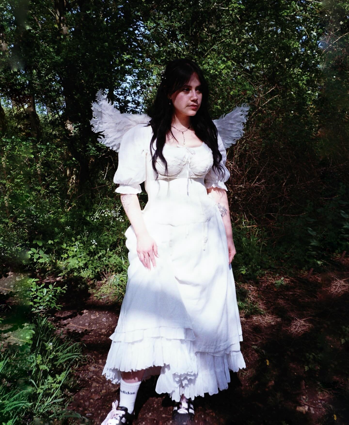 behind the scenes photos from our fashion film πͺ»πͺ»πΉ
(1/3)
photos, styling (rachel), and creative direction by me <3
styling (luke) & creative directors — @siz.fcp @erinsquirrell
styling (rachel) & creative direction — @lil