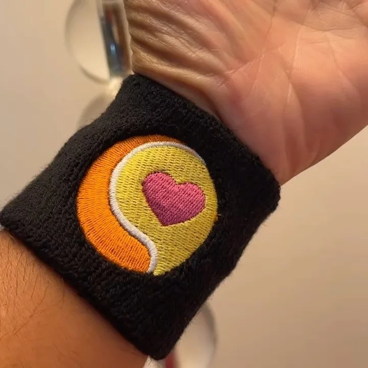 Got some embroidery samples of the Beach Tennis Love Ball on sweat wristbands! just samples for fun 😎 🏖️🎾
.
.
.
.
#beachtennislove #beachtennislovers #beachtennislover #beachtennis #labeachtennis #beachtenis