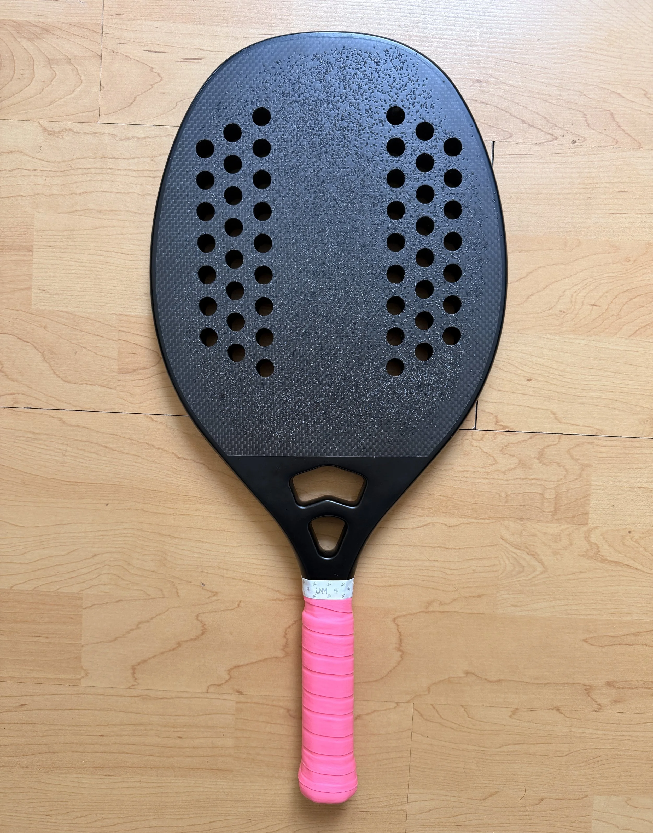 blackmarket-beach-tennis-paddle-3k-1.jpg
