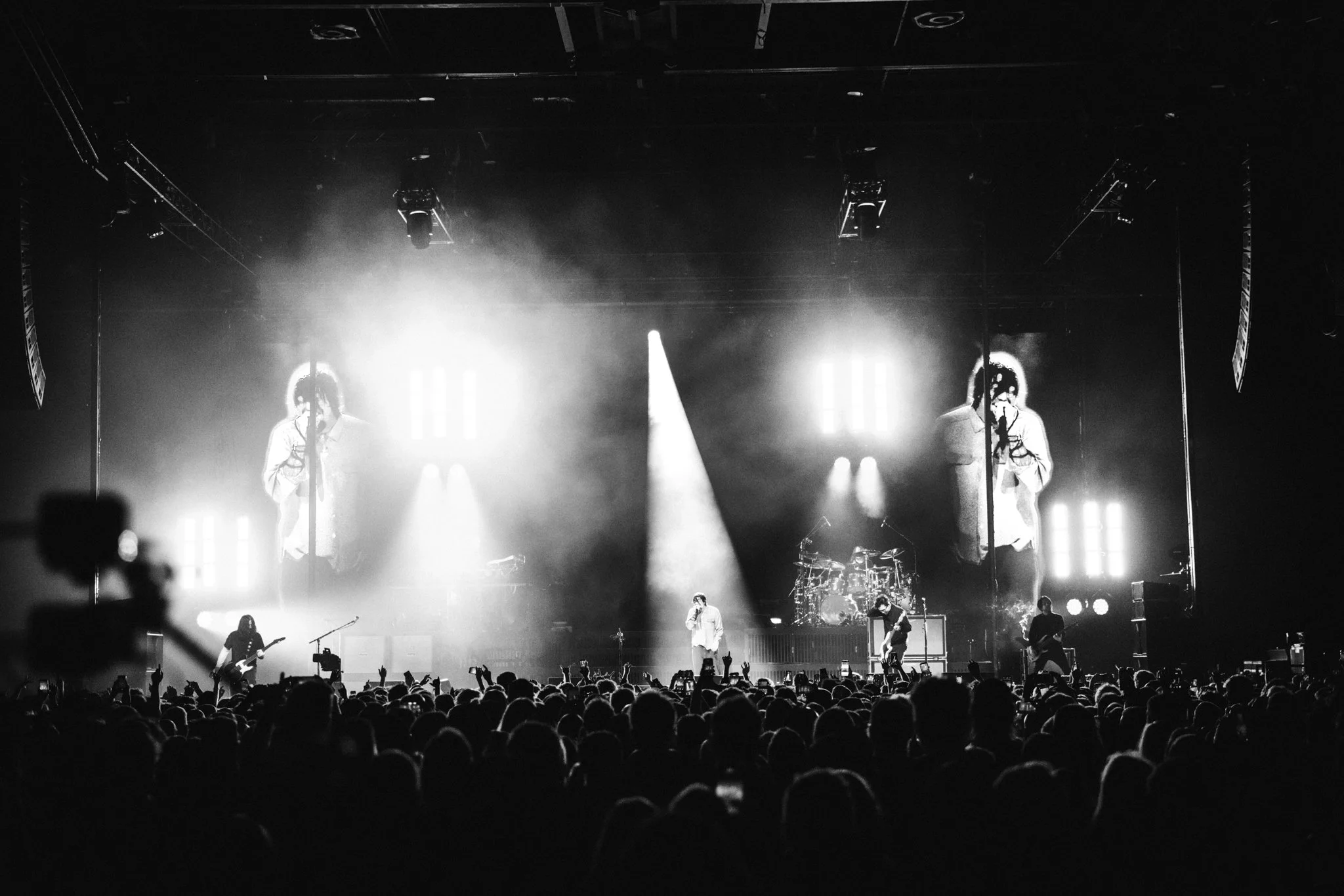 Deftones party in Cardiff like it’s 1998