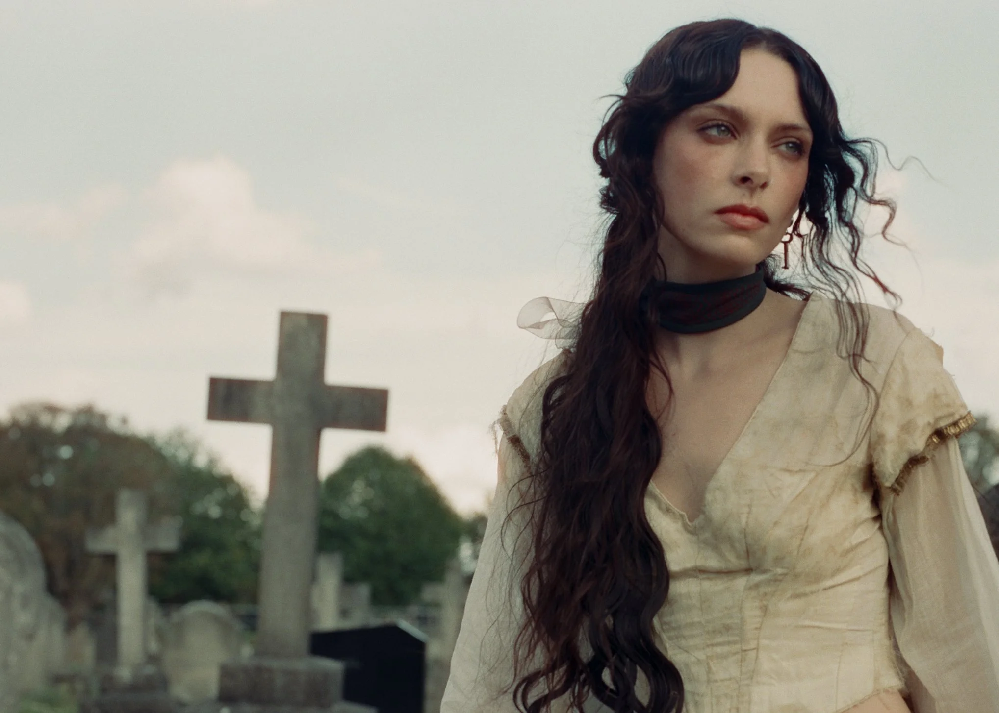 Holly Humberstone to release new single and album, ‘Cruel World’