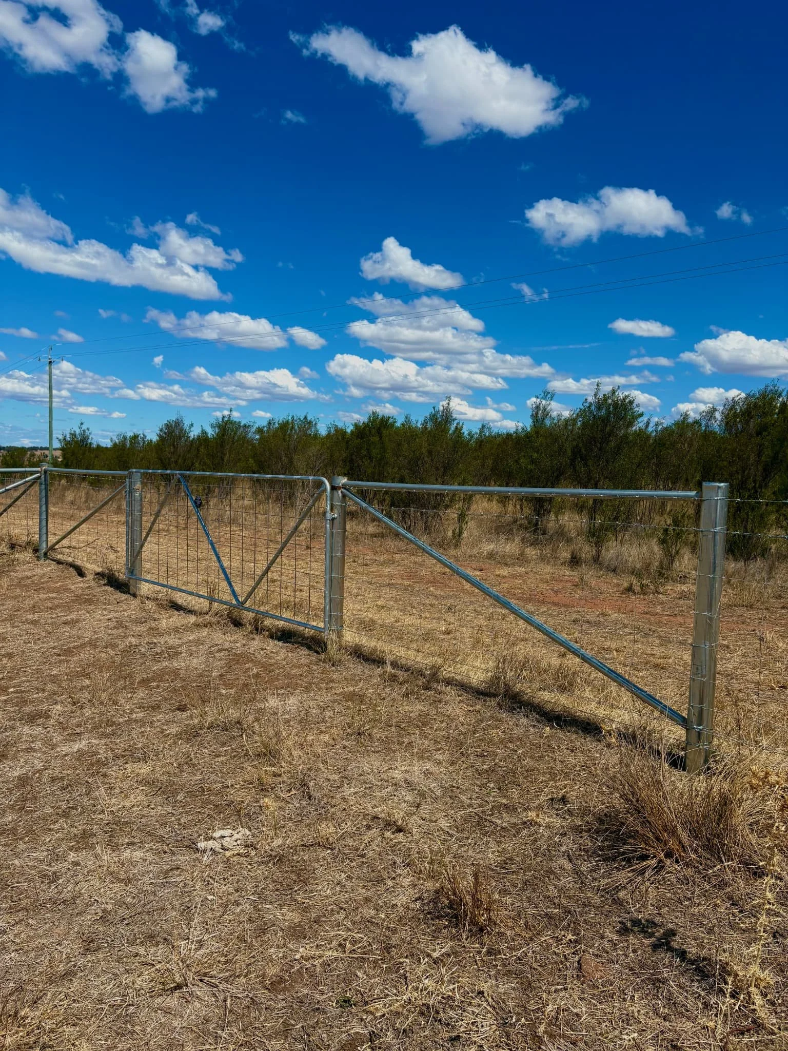 Galvanised farm gate and end assembly installation, TG Wheeler Contracting NSW
