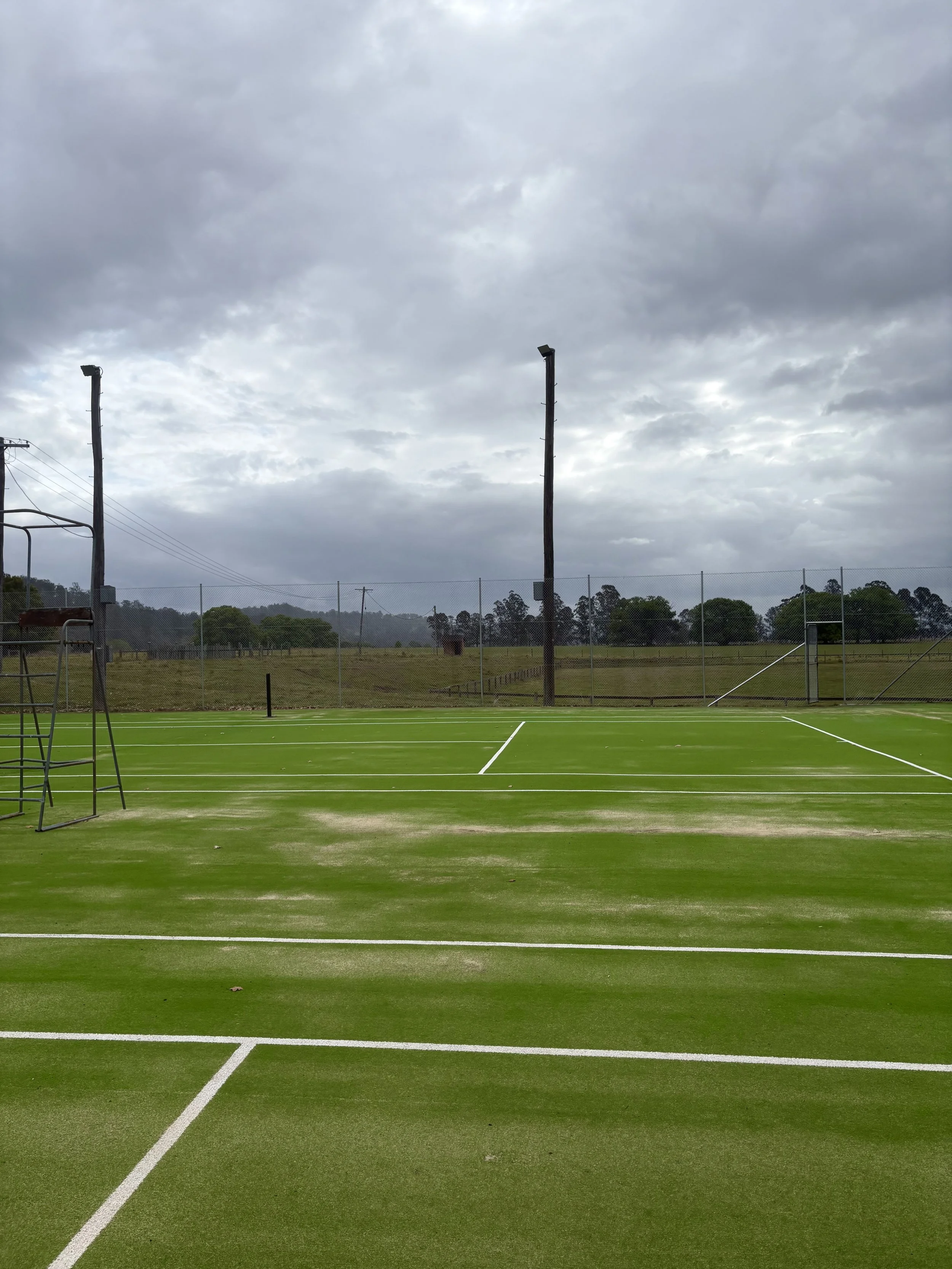 New job by TG Wheeler Contracting to repair tennis court fence in Copmanhurst NSW