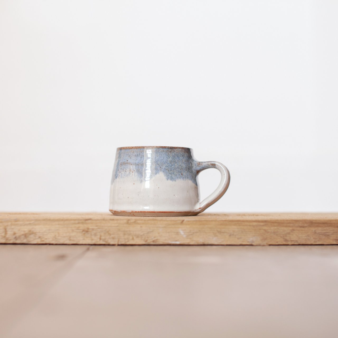 Blue and White Short Mug 02