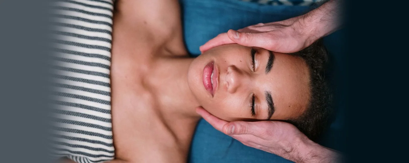 Servicios estéticos de higiene depilación y maquillaje