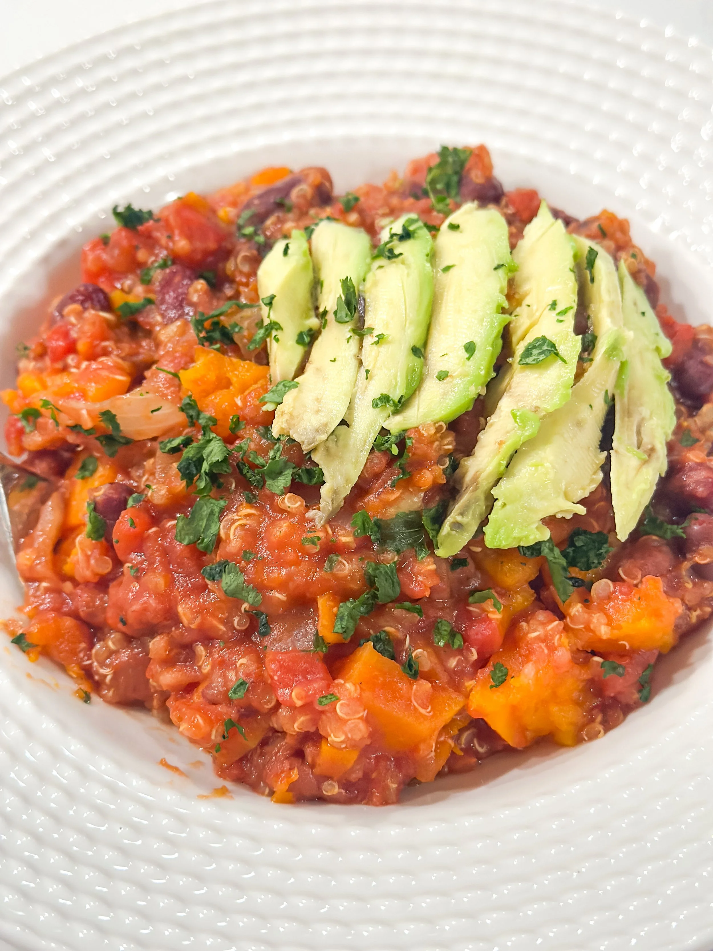 Sweet Potato Quinoa Chili (Vegan, One Pot)