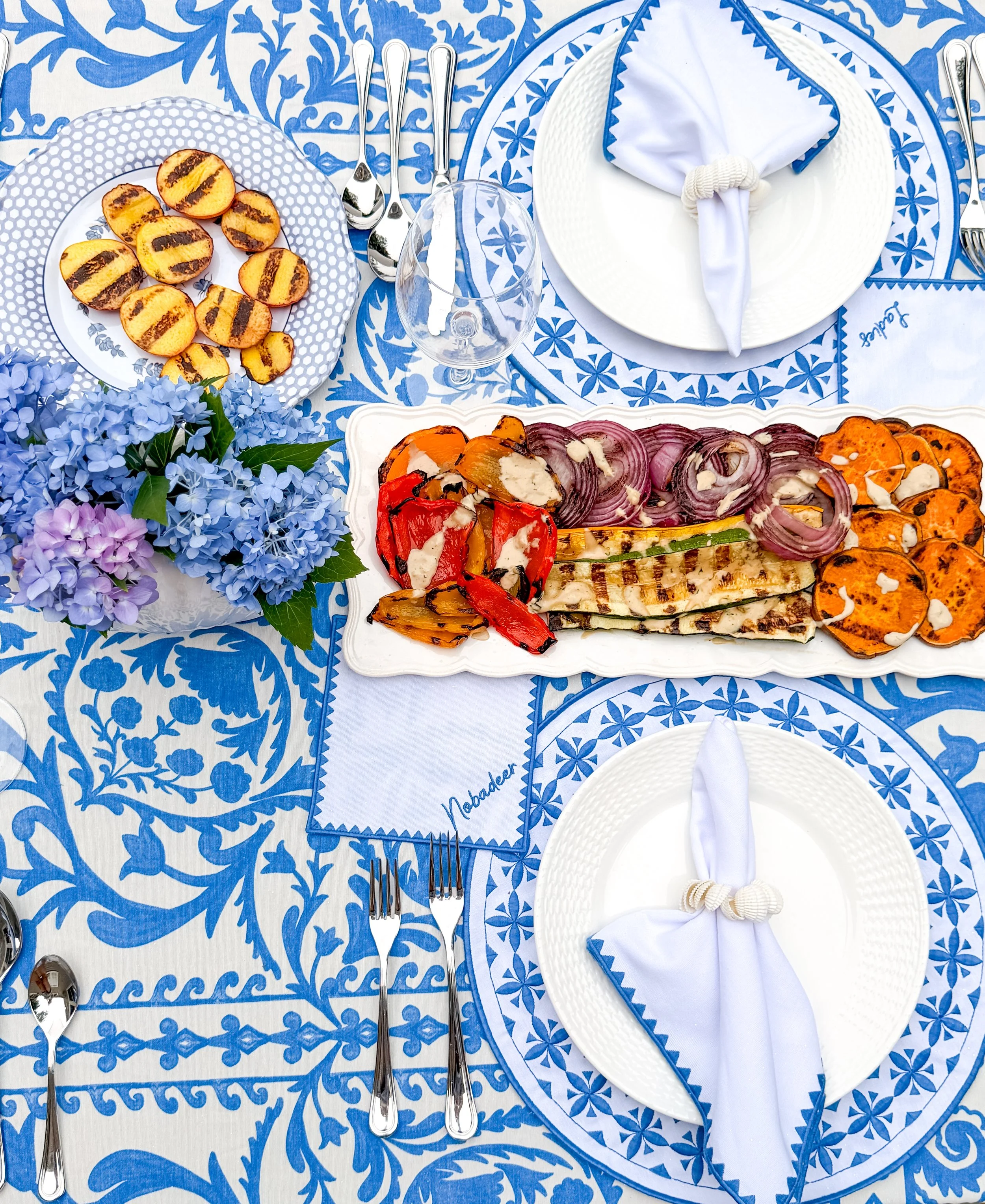 A Nantucket-Inspired Summer Table, Right at Home