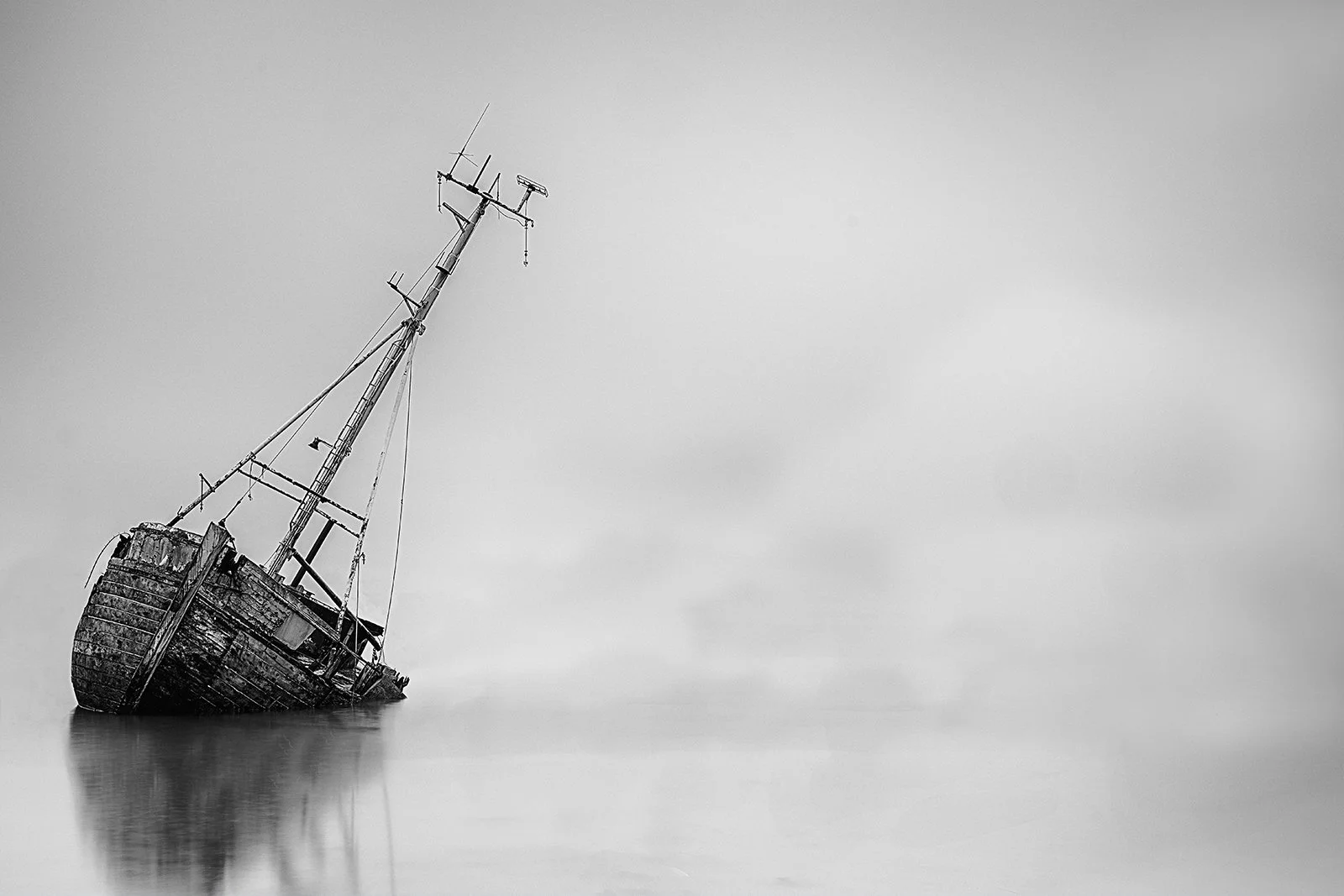 Boat Wreck by Peter Thomasson