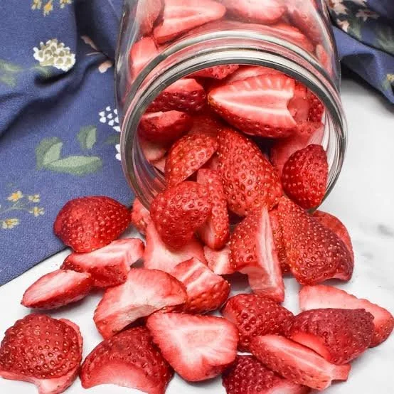 Freeze dried strawberries jar.jpg