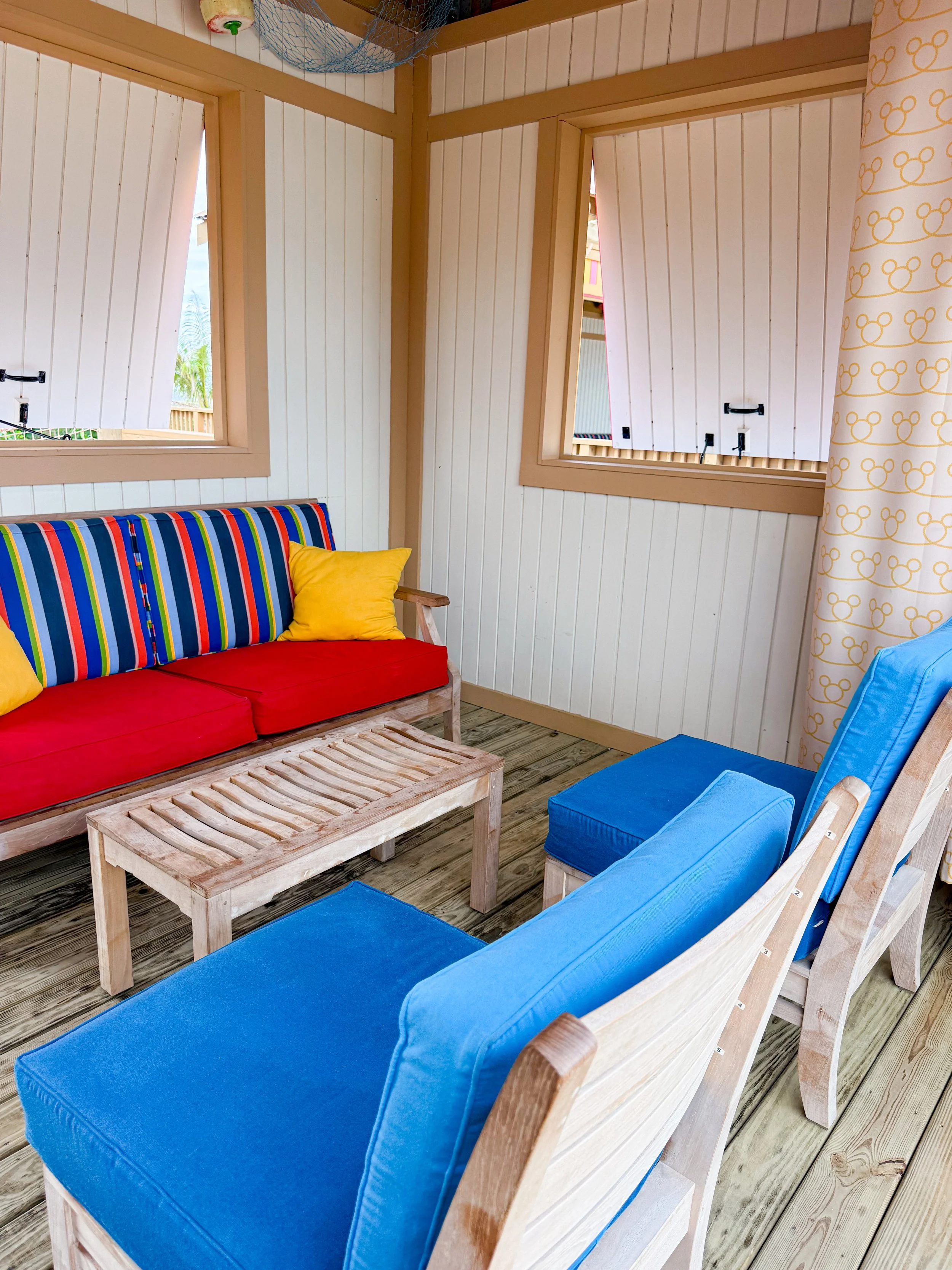 Indoor Seating Mickey and Minnie Cove Cabanas