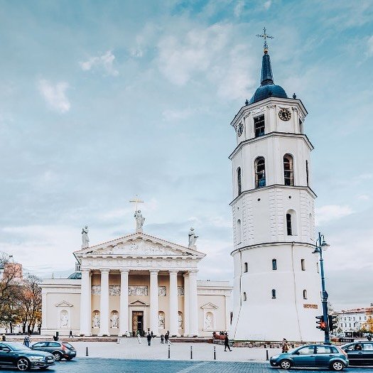 Vilnius Cathedral.. see you Saturday? ⛪️ #tourlithuania