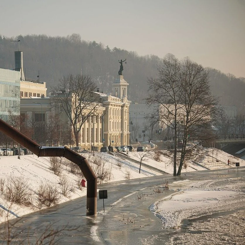 Finally a week above 0&deg;C.. 50/50 we will be on the lake this Saturday !! #tourlithuania #vilnius
