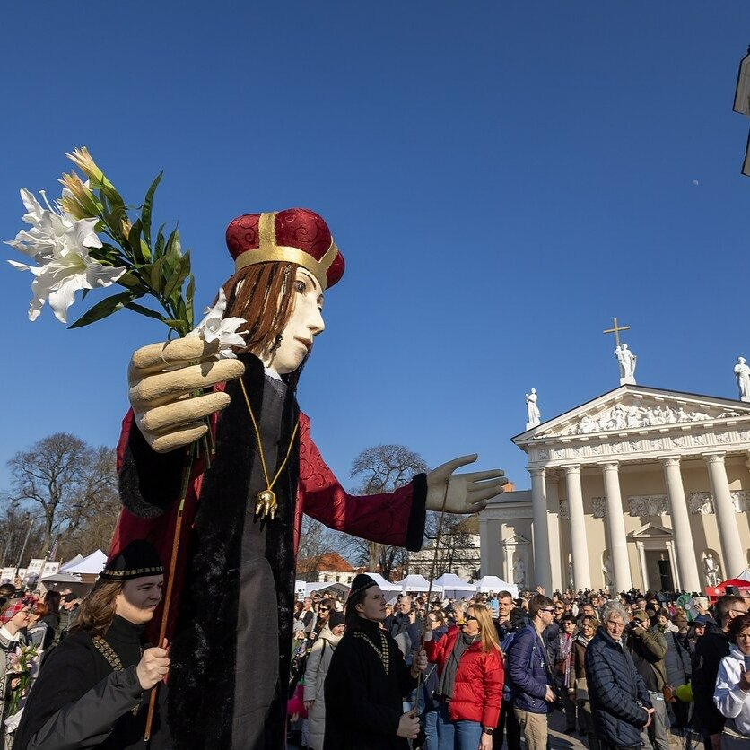 This years St Casimir Fair &ndash; or Kaziuko mugė &ndash; was alive this weekend with over 1,500 artisanal traders celebrating a 400 year old tradition..

The party never stops in Lithuania 😘

#tourlithuania #vilnius