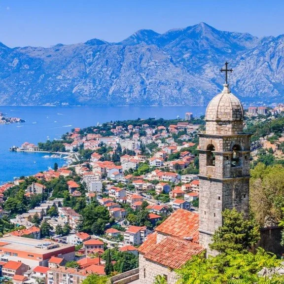 Out Of Office! See you all in a week. Visiting a country with the same population as Vilnius 🇲🇪 #tourmontenegro