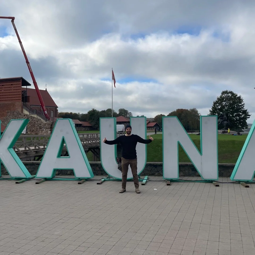 friday 4 caps but no one else joined pic #tourlithuania