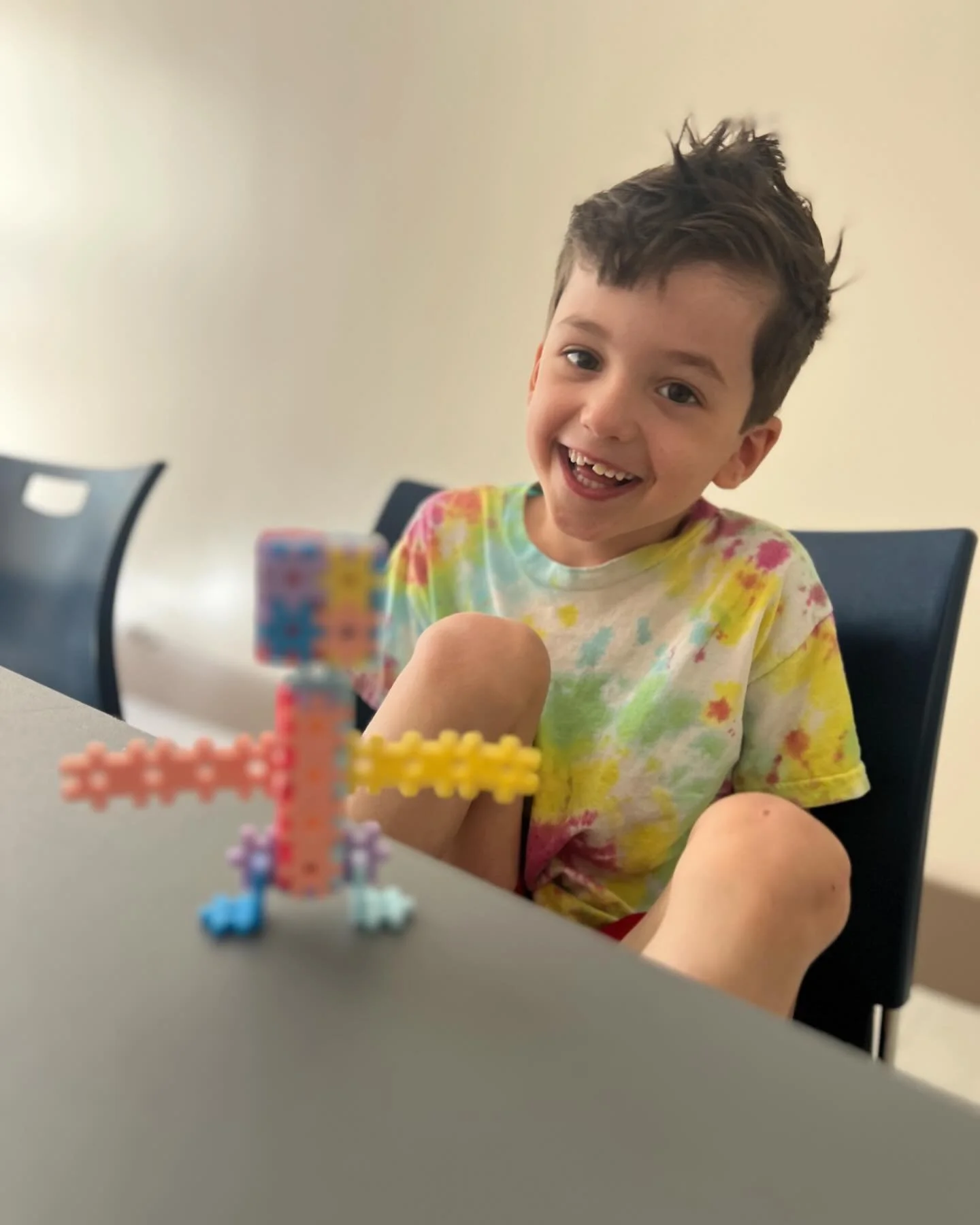Joy shared is joy doubled! 🌟 we had so much fun making this robot and practicing our L sound! He has Little Legs, ears for Listening, and his head is a Little Loose 🥰