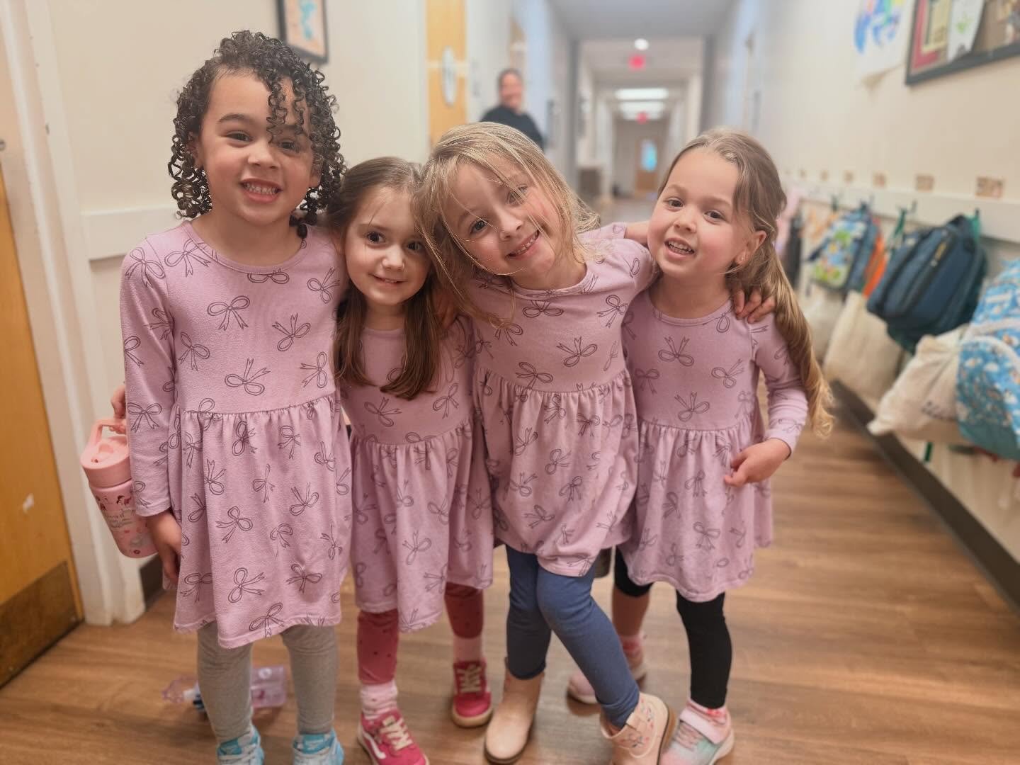 4 friends, one unplanned surprise🤭🥰
Look who came to school matching today! ✨#huntersvillenc #charlotte #montessori