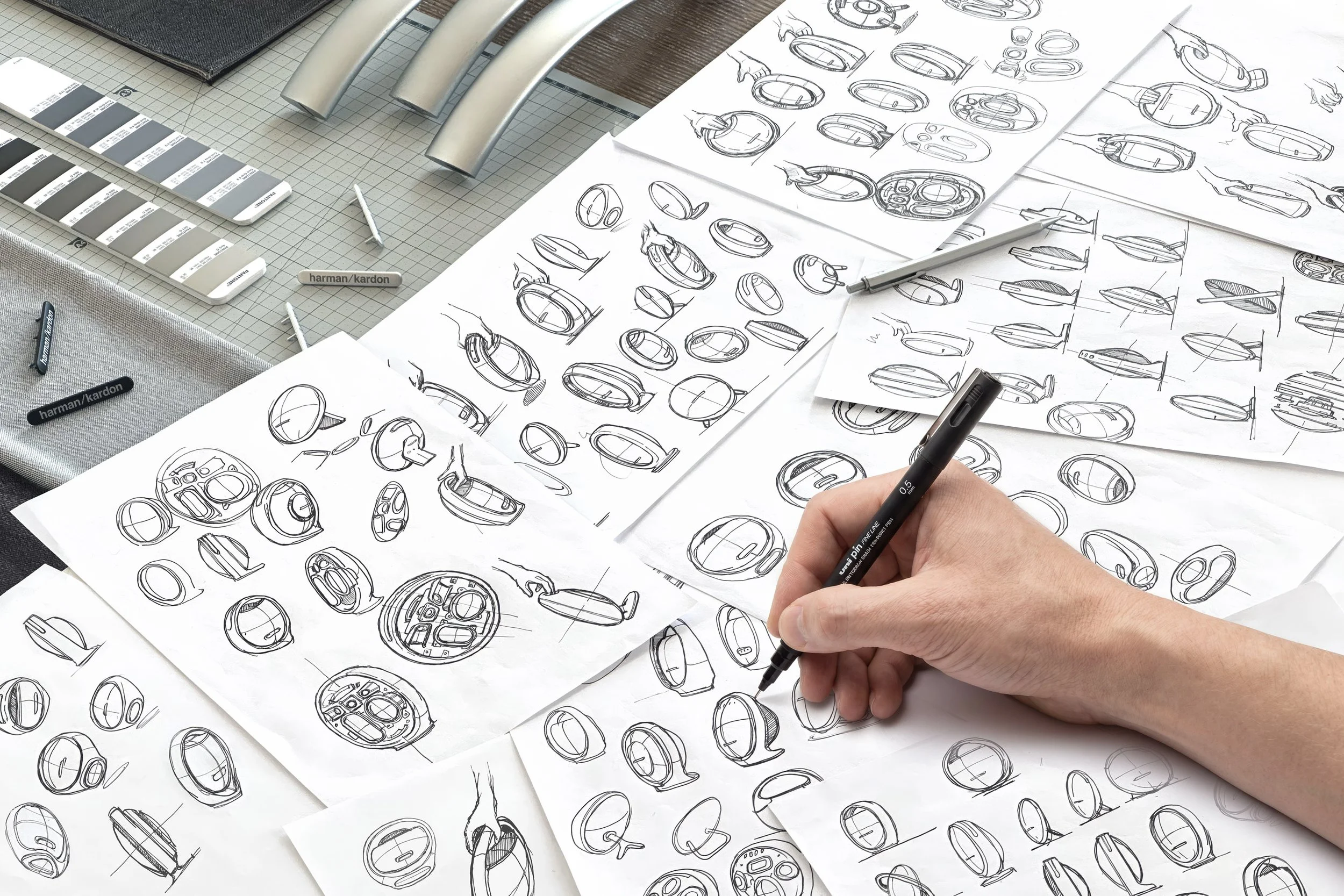 harman-onyx-speaker-sketches.jpg