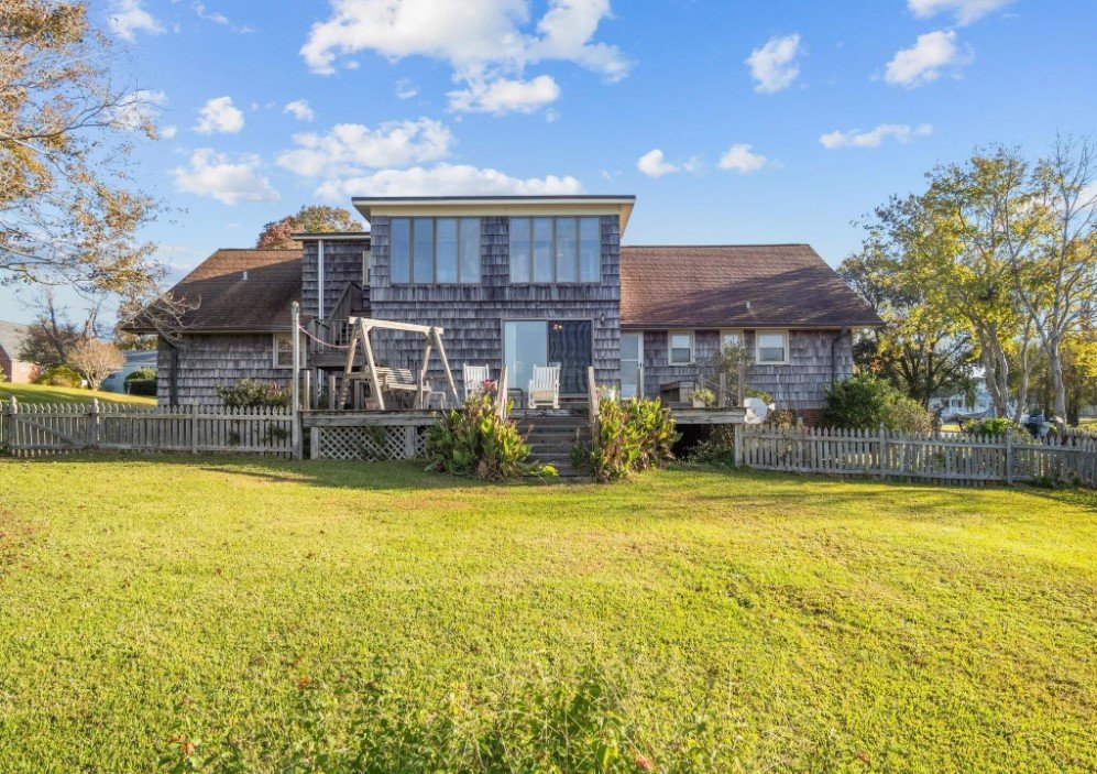 12 Back from Yard.jpg