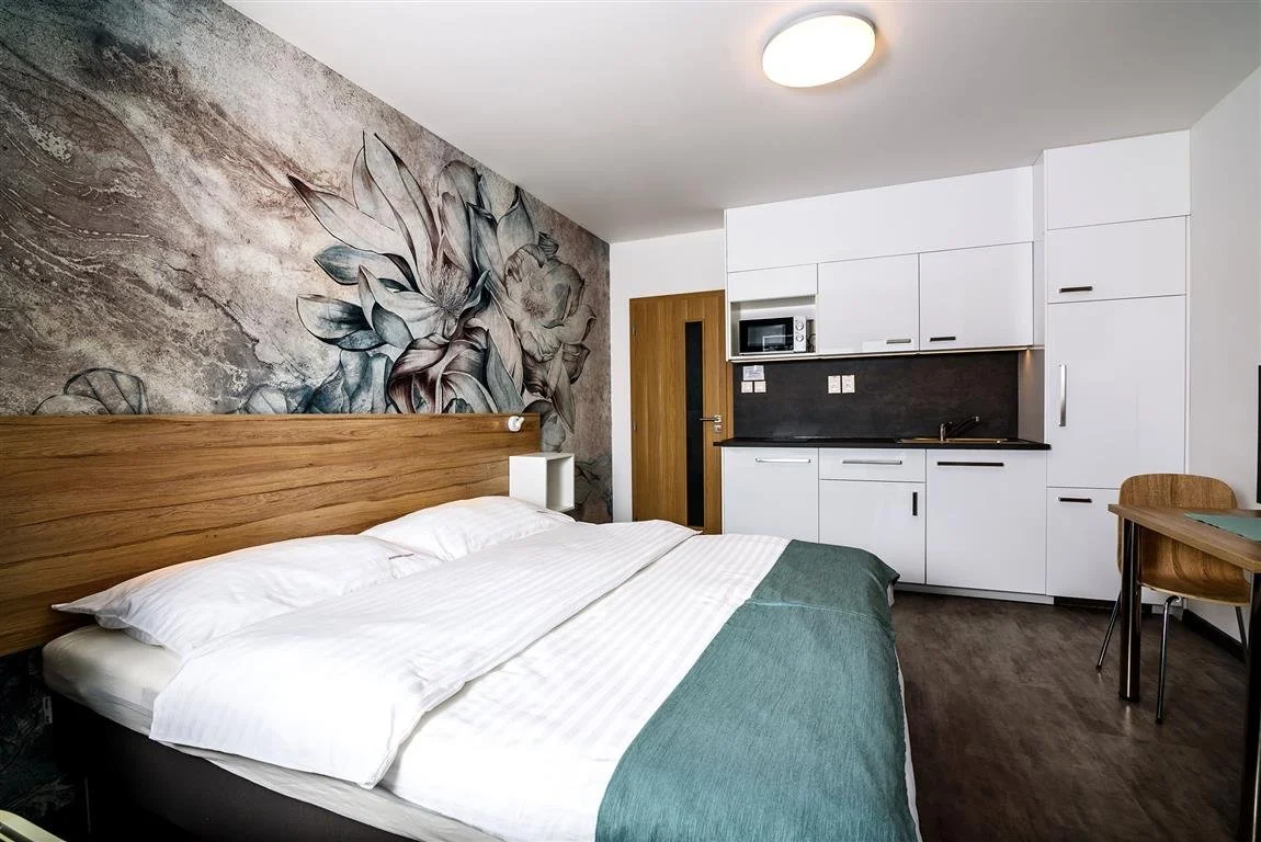 Izba s kuchynským kútom