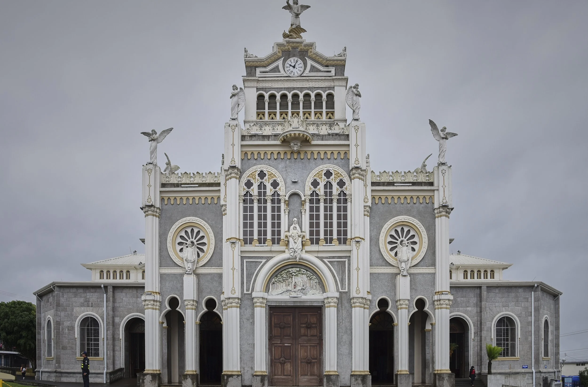 Basílica Nuestra Señora de Los Ángeles