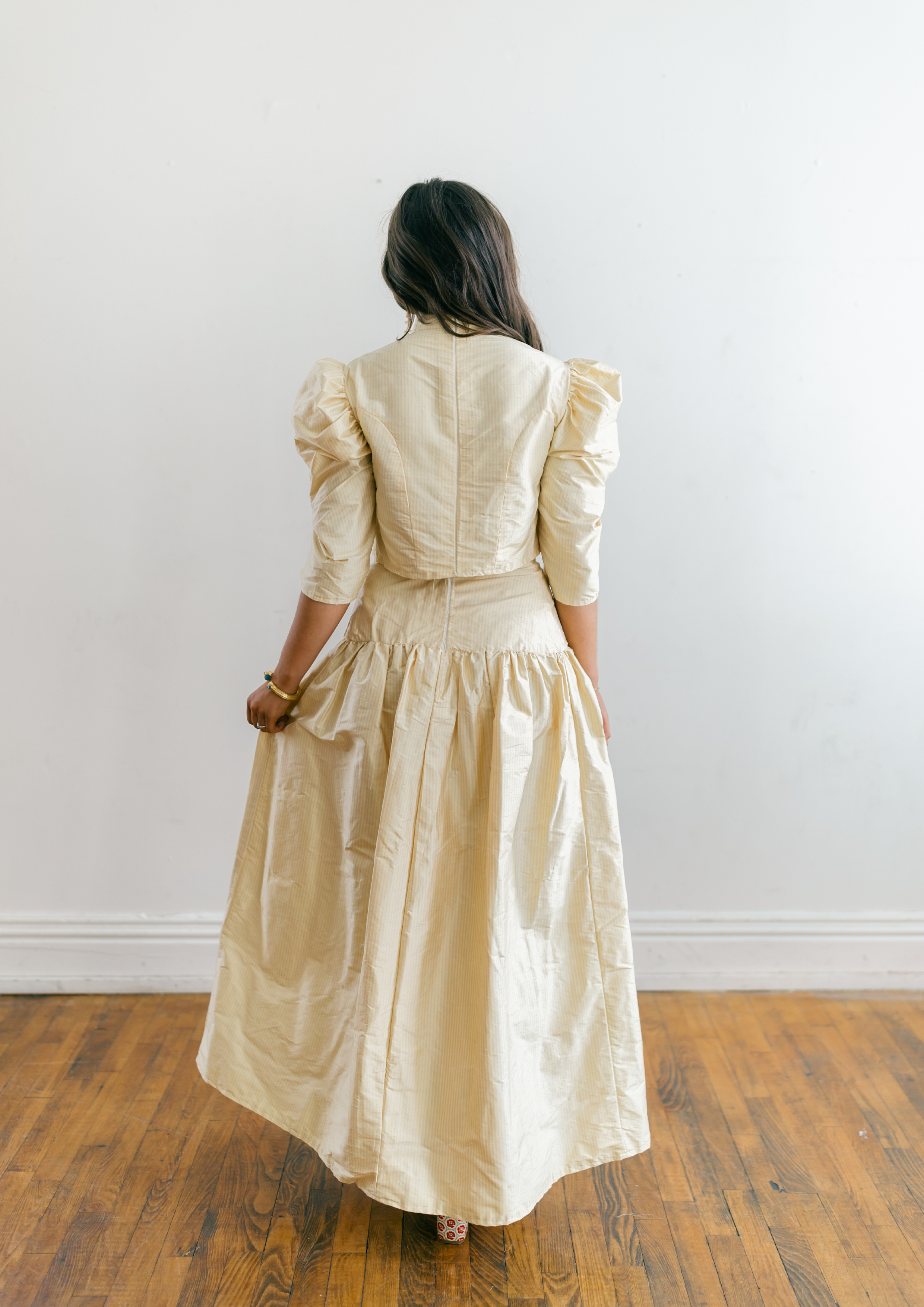 back of dress fixed.png