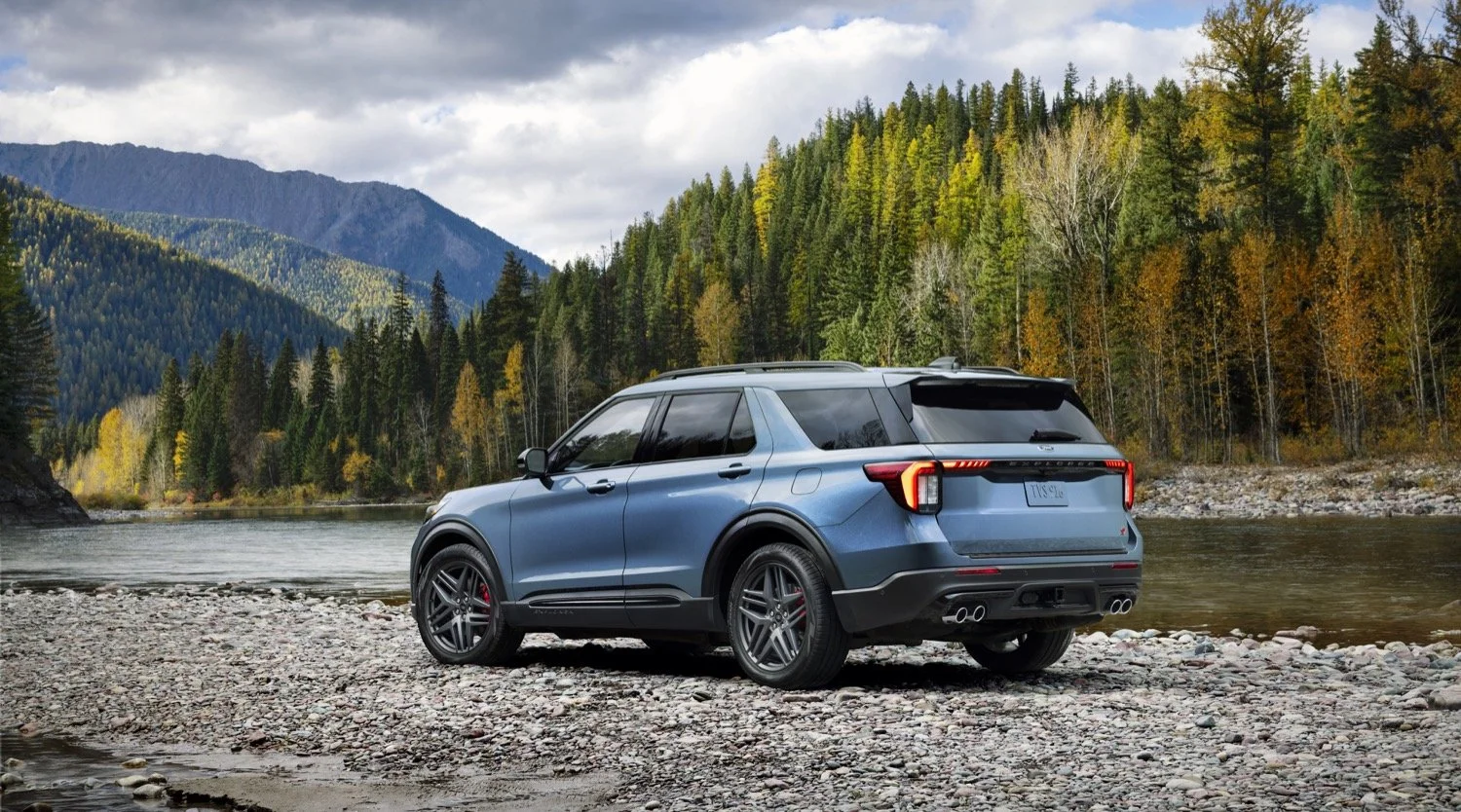 2025-Ford-Explorer-ST-Press-Photos-Exterior-003-side-rear-three-quarters.jpg
