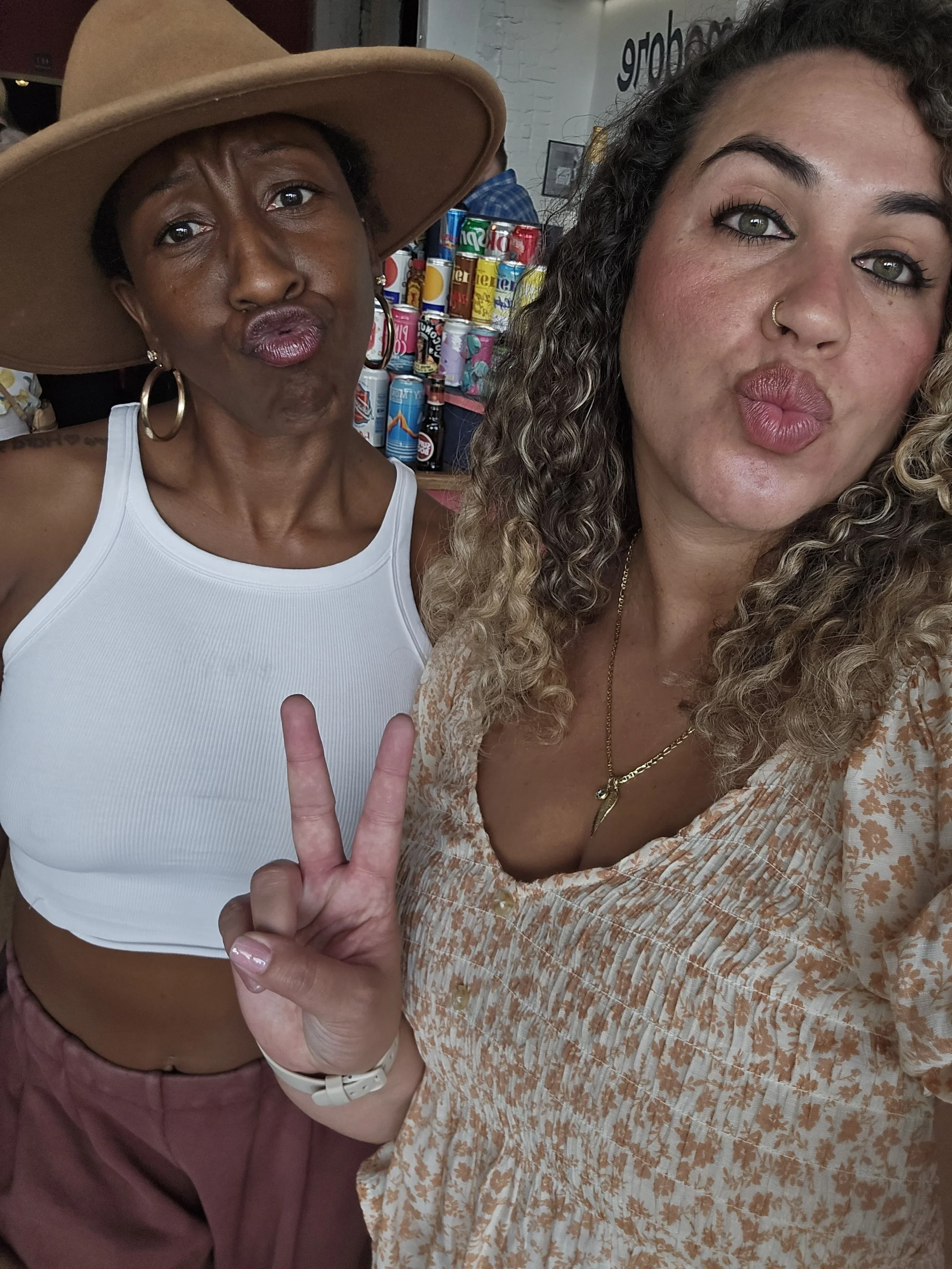 Happy 40th Birthday to my Soul Sister ✨❤️

It&rsquo;s really hard for me to articulate the way you make me feel and how much I appreciate and love who you are. You&rsquo;re one of the brightest stars ✨ 

I love all part of you. The shy parts. The goo