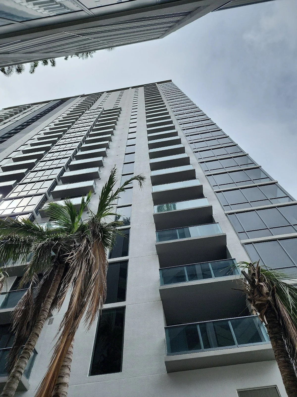 ✨ Project Spotlight: AER Residences &ndash; Tampa, FL ✨

We&rsquo;re admiring another completed project in Tampa!

Today, we shine the spotlight on the stunning AER Residences.

All American Windows and Doors is proud to have completed the glazing, g