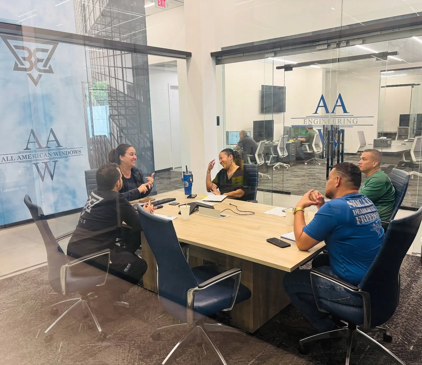 Teamwork makes the dream work, and we make it fun 🙌

Great vibes and even better collaboration with the crews from @bnbmetals, All American Windows and Doors, and @florida_aluminum_products. Big things happen when great teams come together! 💪✨

#Te