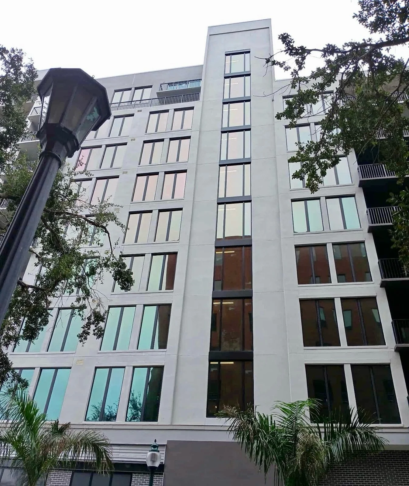 Proud to showcase another completed project &mdash; Aster and Links Luxury Residential Apartments in Sarasota.✨

We&rsquo;re grateful to have been the glazing contractors on this beautiful development, with @suffolkbuild as the GC, installation by Ce