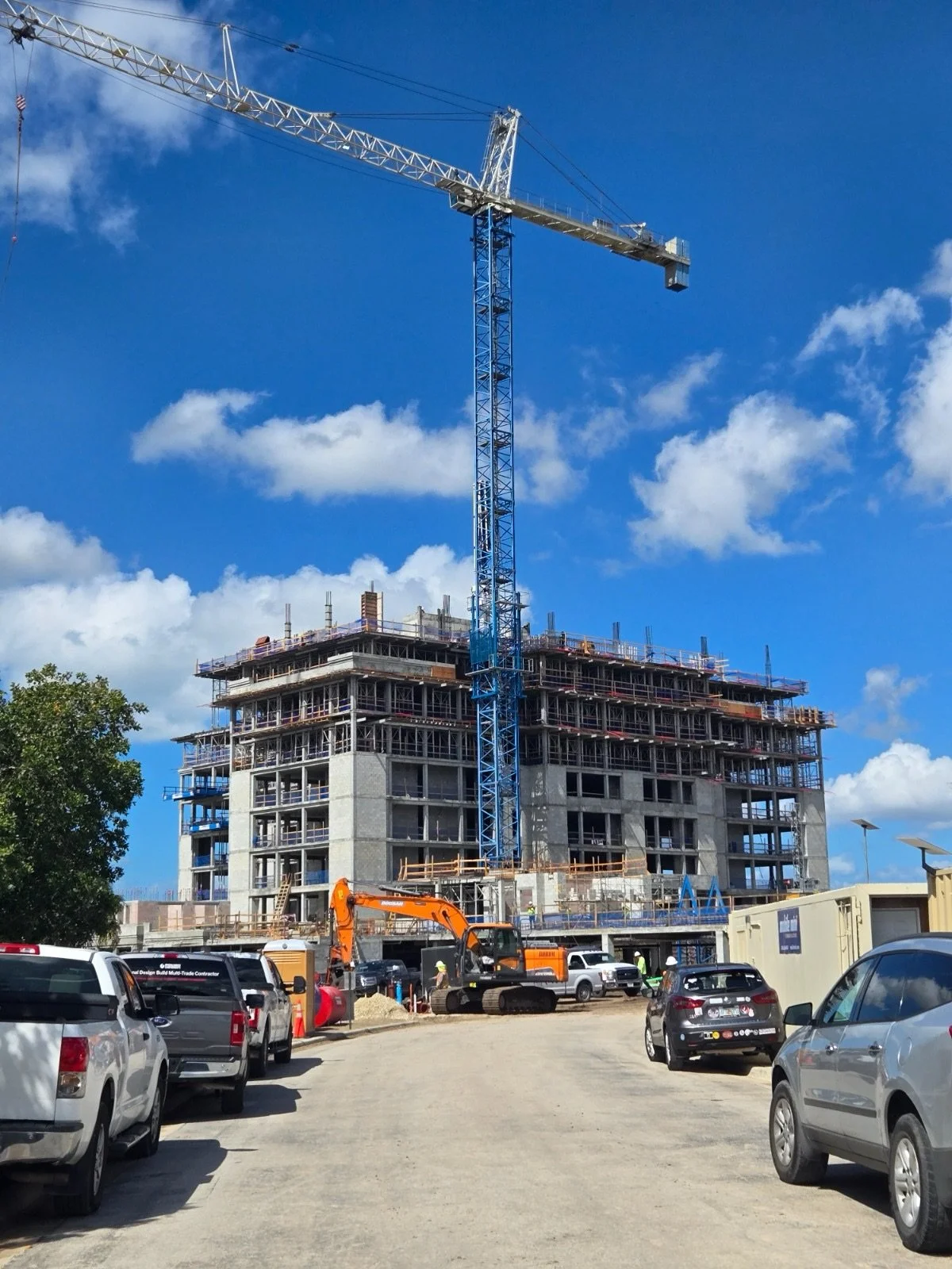 That &ldquo;happy dance&rdquo; moment when the delivery truck shows up loaded with materials 🙌🏽🚛

Another step forward at Island West Bay Club in Estero, FL as we get ready for installation. There&rsquo;s nothing better than seeing progress roll i