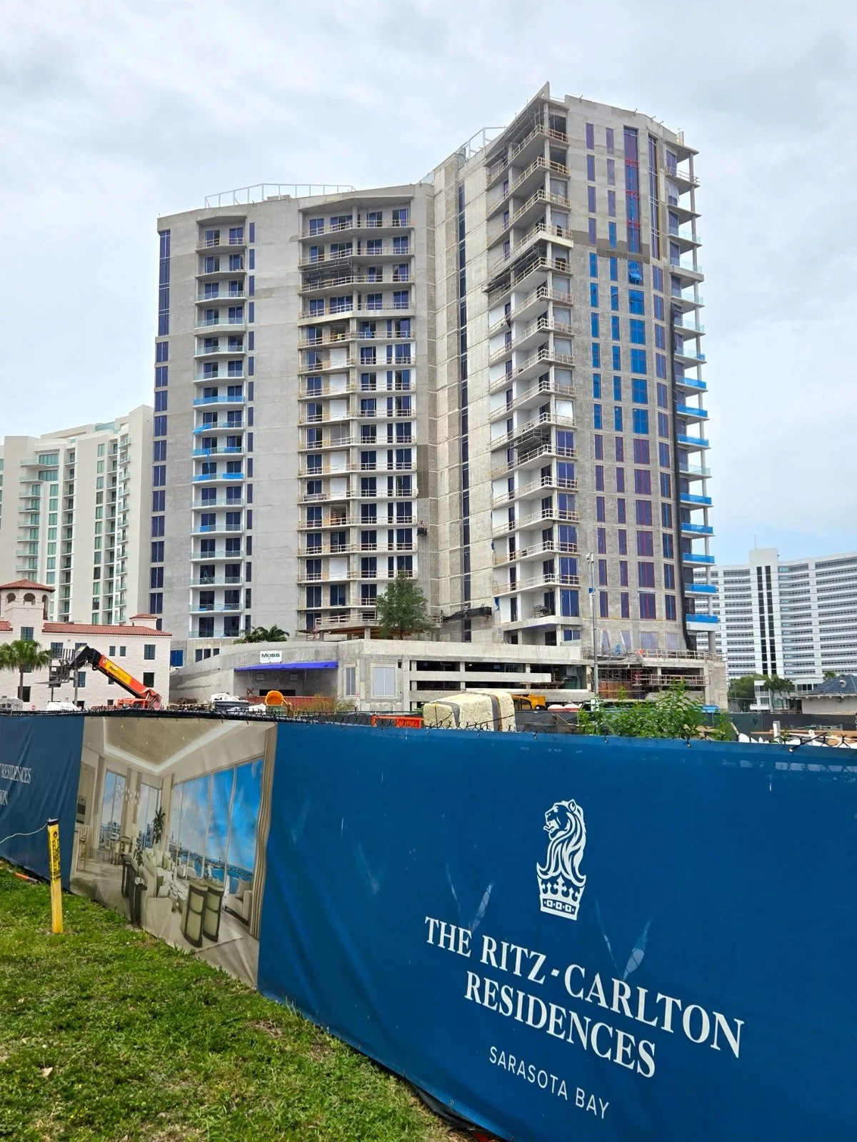 Progress update from The Ritz-Carlton Residences Sarasota Bay. The views are impressive, and so is the progress being made on this exceptional project. We are proud to play a role in bringing this landmark development to life.

GC: @mossconstruction 