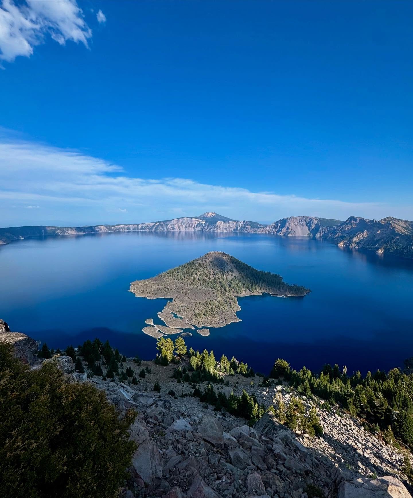 PCT: OR Section C - Mt McLoughlin and Crater Lake (Highway 140 to Highway 138)

This section was a blast! It started with a side quest up and down Mt McLoughlin (15 mi), followed by long day of serious hiking (33 mi), then breakfast, resupply, and hi