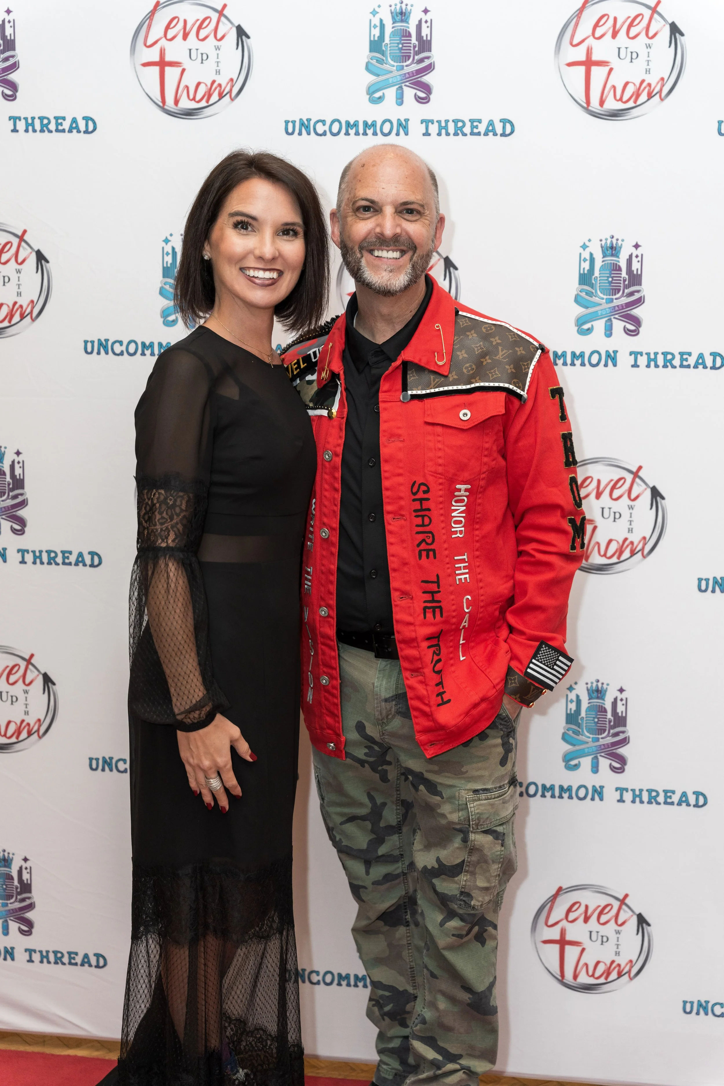 Thom.Whitney redcarpet 2.jpg