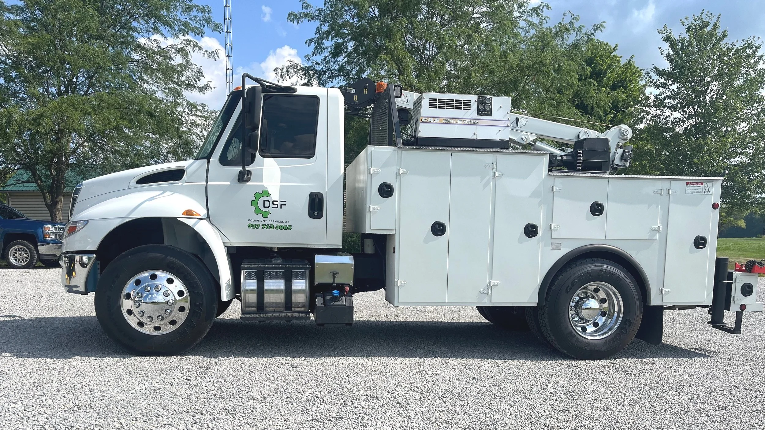 Truck-mounted crane repair truck from DSF providing on-site service in the 45146 zip code area.