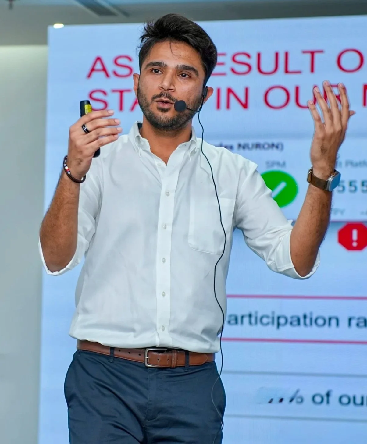 Rehan Arif leading consultative sales training for technical and B2B teams in the UAE