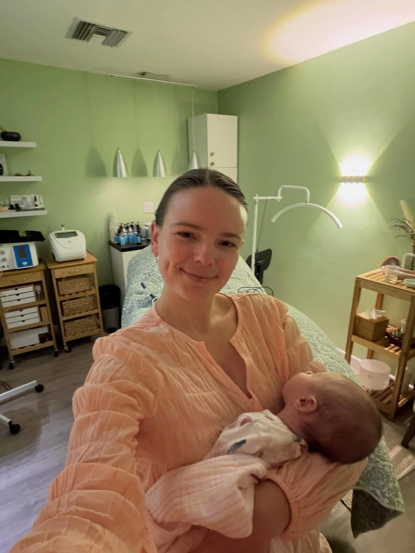 Guess who&rsquo;s back!? 

It&rsquo;s been a glorious 3 months of baby snuggles. After taking time to welcome and care for my sweet baby, I am excited to share that I will be returning to the treatment room.
 
This season of life has been filled with