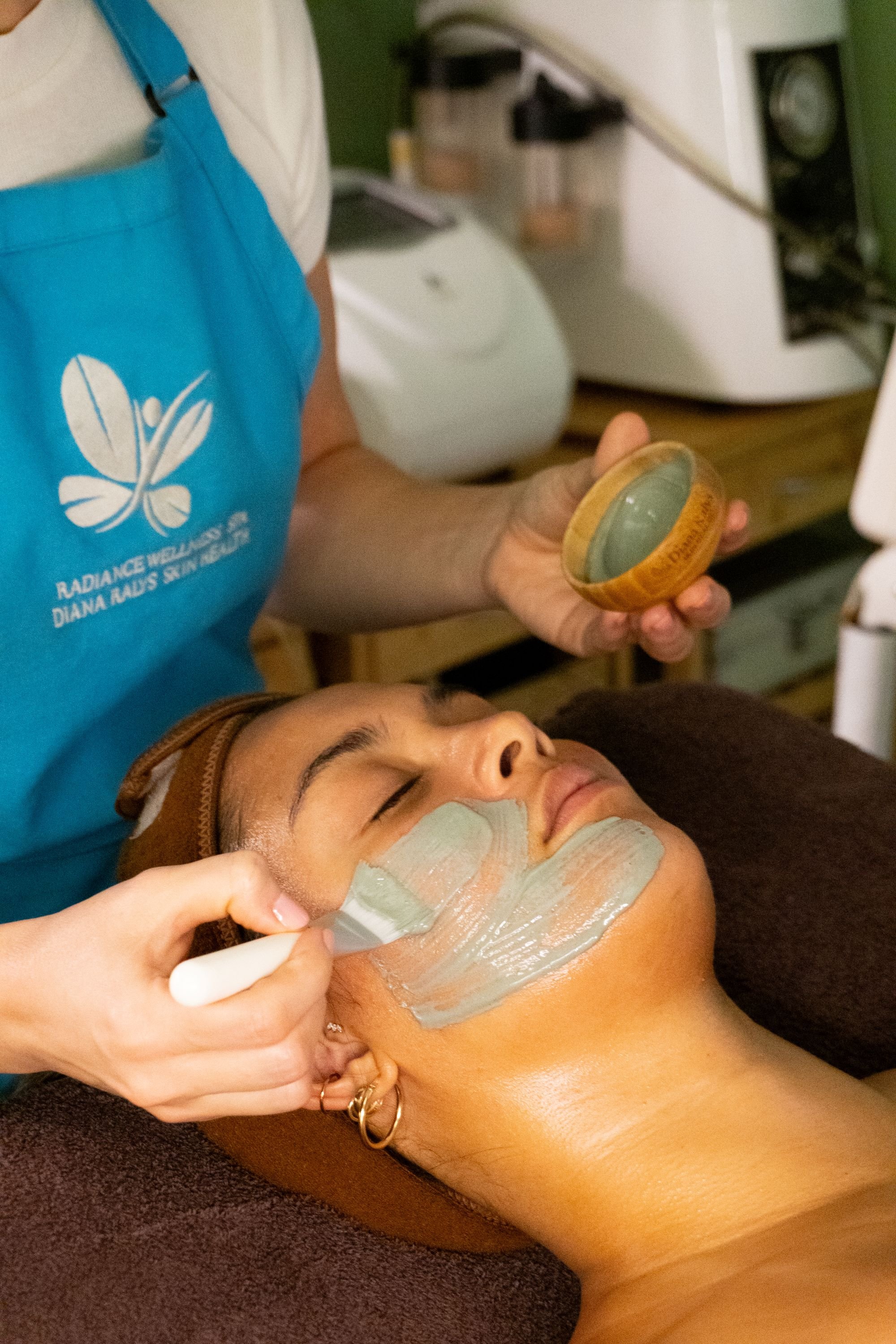 What Happens During Your First Facial?