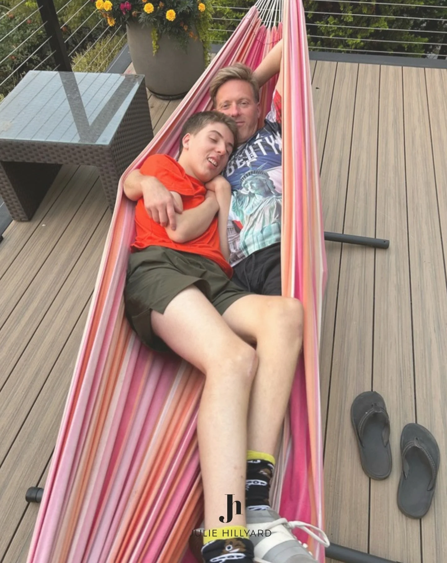 No words. Just gratitude. Don’t forget the importance of pausing to appreciate your spouse! Look for the best in each other—you will always find what you are looking for!
#OurSweetSpot #TalkToConnect #IntentionalConversations #CouplesWho