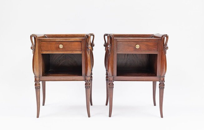 In the shop looking pretty ✨
@laurentempletonphotography 

#NashvilleAntiques #NashvilleDesign #NashvilleInteriors #NashvilleHomes #WedgewoodHouston #NashvilleStyle #ShopNashville #NashvilleDesignCommunity #NashvilleDecor