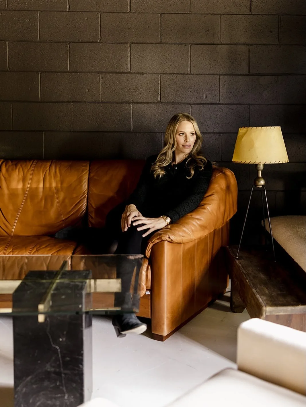 virginiA - crazy for sure but all antique dealers must have a little crazy 🪑📸 @marycravenphotography 
#marburgerfarmantiqueshow #nashvilleantiques