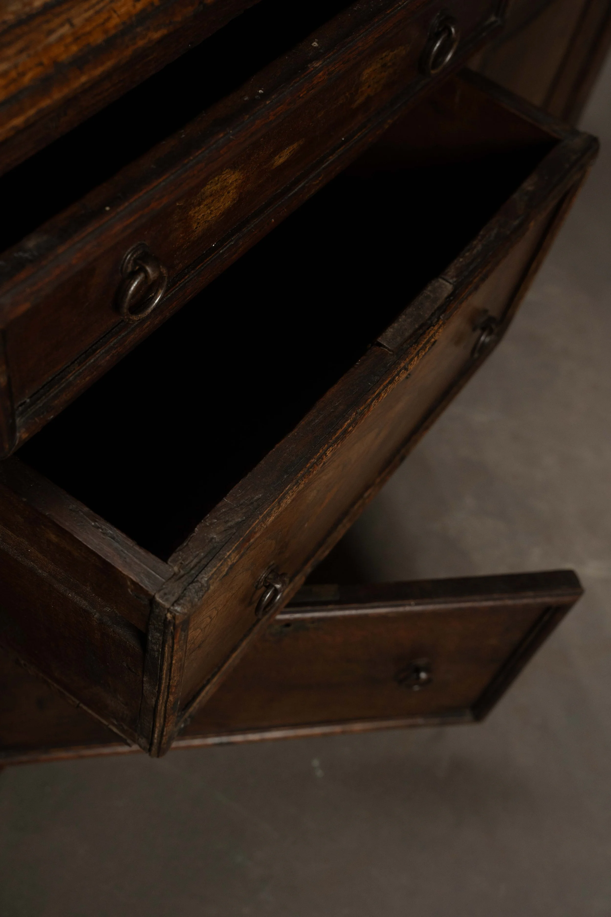 Queen Anne Dresser Base 5.jpg